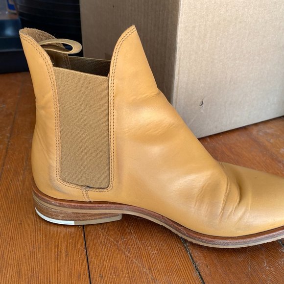 Everlane Modern Chelsea Boot in Camel Sz 5.5 - Picture 4 of 8